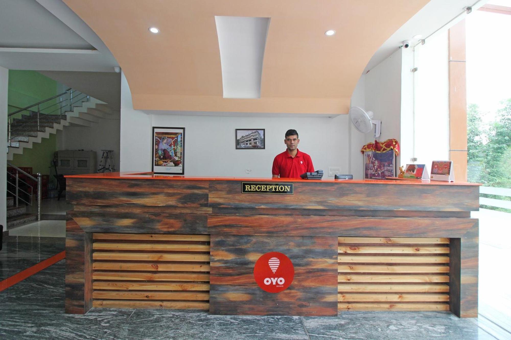Oyo Hotel Chandni Dharamshala Exteriör bild